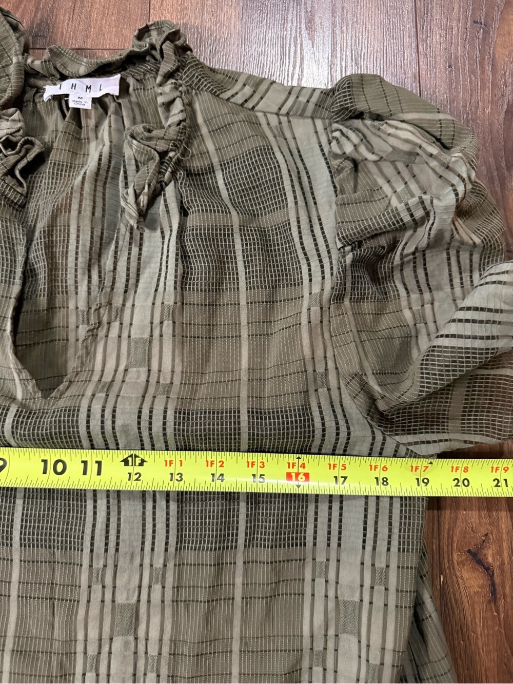 THML Women’s Olive Green Plaid Puff Sleeve Ruffle Neck Blouse Size Medium - Picture 7 of 10